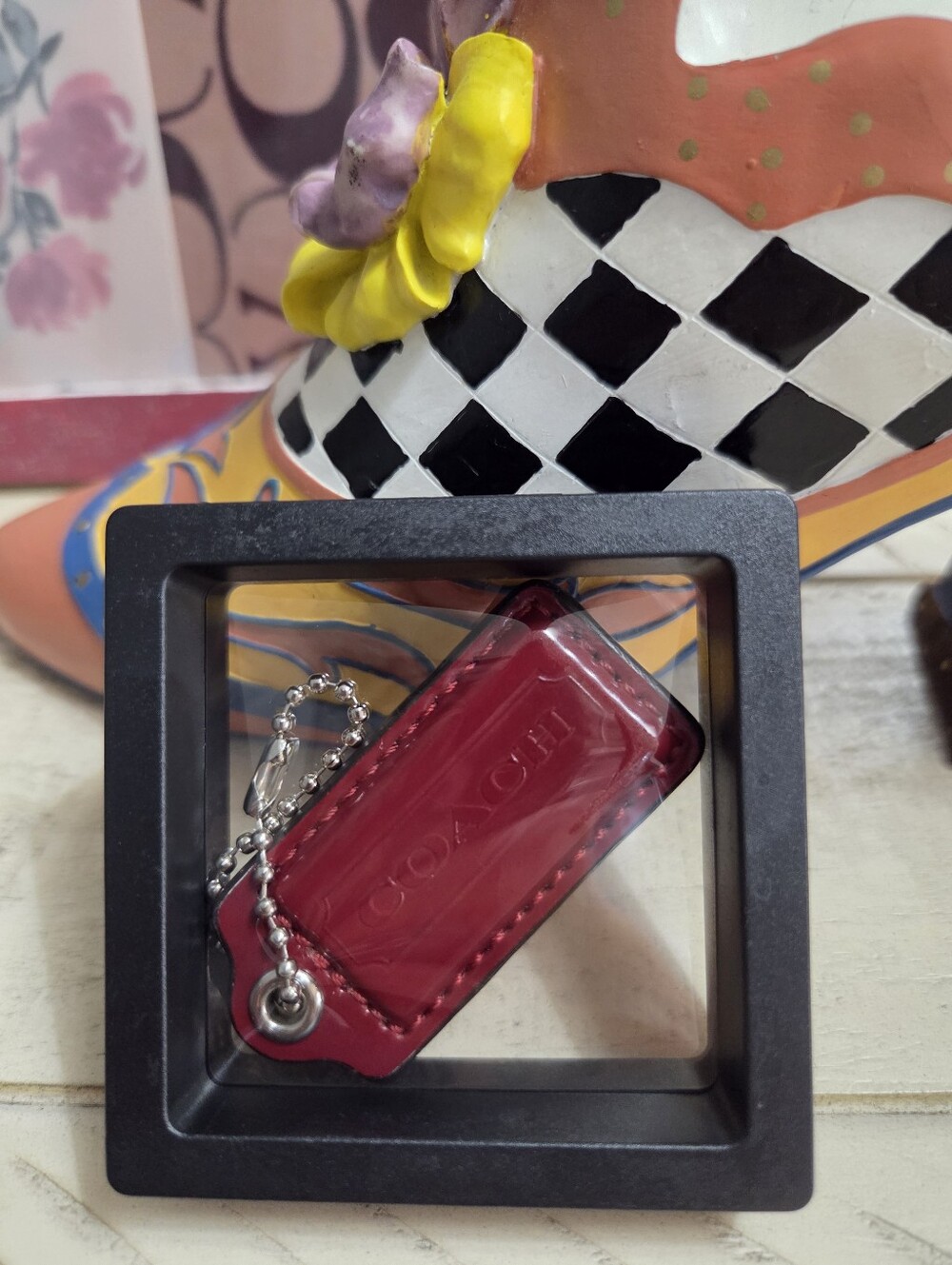 COACH Maroon Patent Leather HangTag, EUC